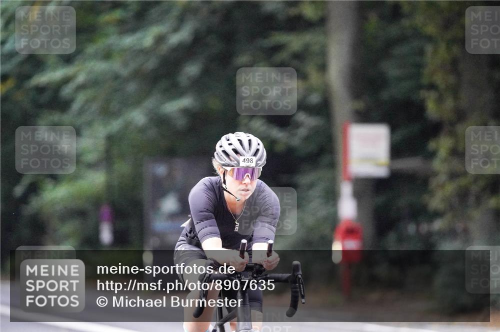 14.09.2025 - Stadtparktriathlon Michael Burmester http://msf.ph/oto/8907635 14.09.2025 09:20:57 Radfahren 342, 353, 498 meine-sportfotos.de