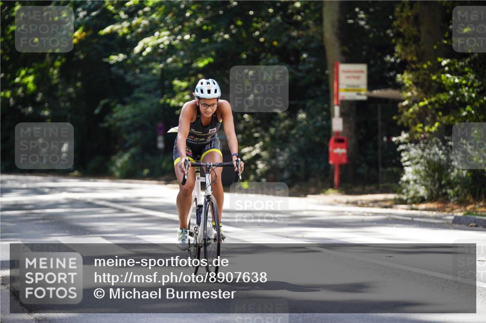 14.09.2025 - Stadtparktriathlon Michael Burmester http://msf.ph/oto/8907638 14.09.2025 13:44:16 Radfahren 1525, 1548 meine-sportfotos.de