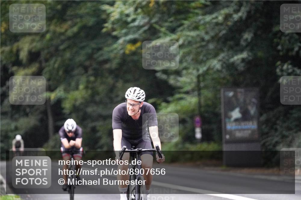 14.09.2025 - Stadtparktriathlon Michael Burmester http://msf.ph/oto/8907656 14.09.2025 09:21:09 Radfahren 339, 342, 380, 401, 404, 473, 500 meine-sportfotos.de