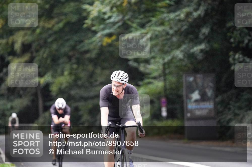 14.09.2025 - Stadtparktriathlon Michael Burmester http://msf.ph/oto/8907658 14.09.2025 09:21:09 Radfahren 339, 342, 380, 401, 404, 473, 500 meine-sportfotos.de