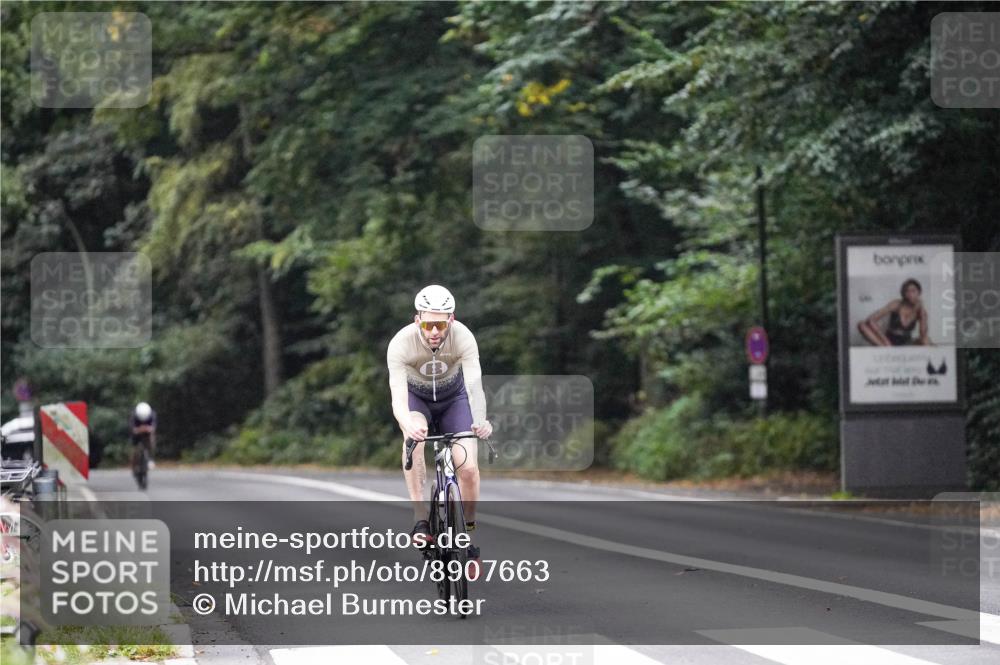 14.09.2025 - Stadtparktriathlon Michael Burmester http://msf.ph/oto/8907663 14.09.2025 09:21:14 Radfahren 339, 362, 380, 401, 404, 500 meine-sportfotos.de
