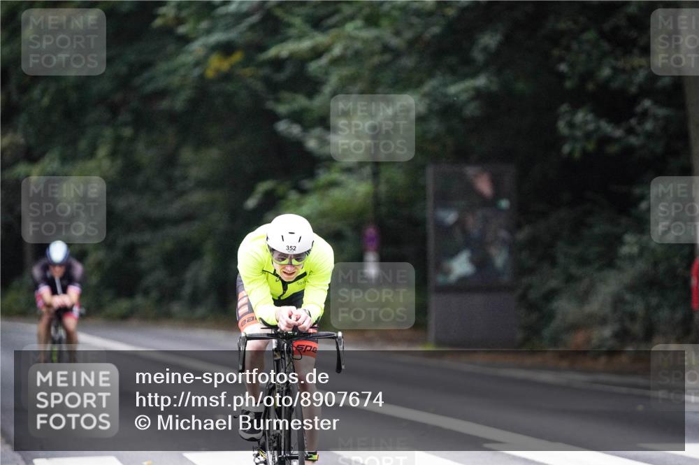 14.09.2025 - Stadtparktriathlon Michael Burmester http://msf.ph/oto/8907674 14.09.2025 09:21:26 Radfahren 323, 349, 352, 362, 375, 379 meine-sportfotos.de