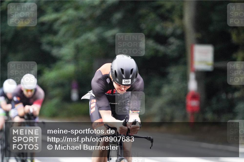 14.09.2025 - Stadtparktriathlon Michael Burmester http://msf.ph/oto/8907683 14.09.2025 09:21:32 Radfahren 323, 349, 352, 365, 375, 379, 383, 393 meine-sportfotos.de