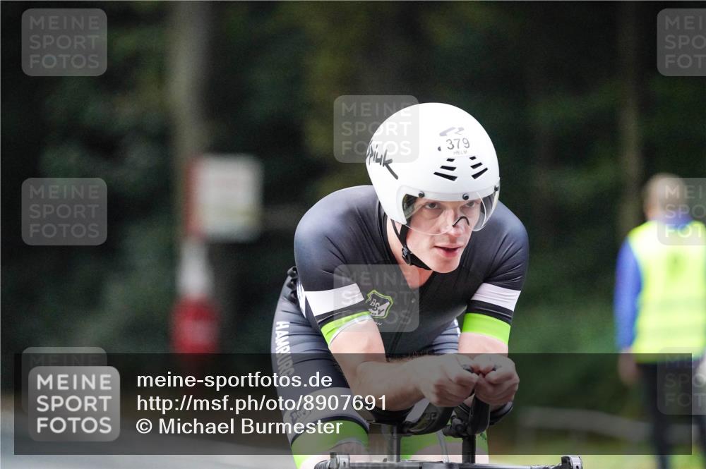 14.09.2025 - Stadtparktriathlon Michael Burmester http://msf.ph/oto/8907691 14.09.2025 09:21:33 Radfahren 323, 349, 365, 375, 379, 383, 393, 400 meine-sportfotos.de