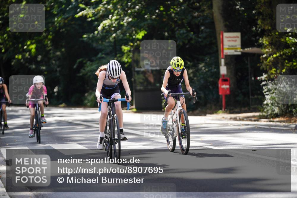 14.09.2025 - Stadtparktriathlon Michael Burmester http://msf.ph/oto/8907695 14.09.2025 13:44:54 Radfahren 1627, 1631, 1644, 1648, 1650, 1656, 1662, 1663, 1671, 1679, 1681 meine-sportfotos.de