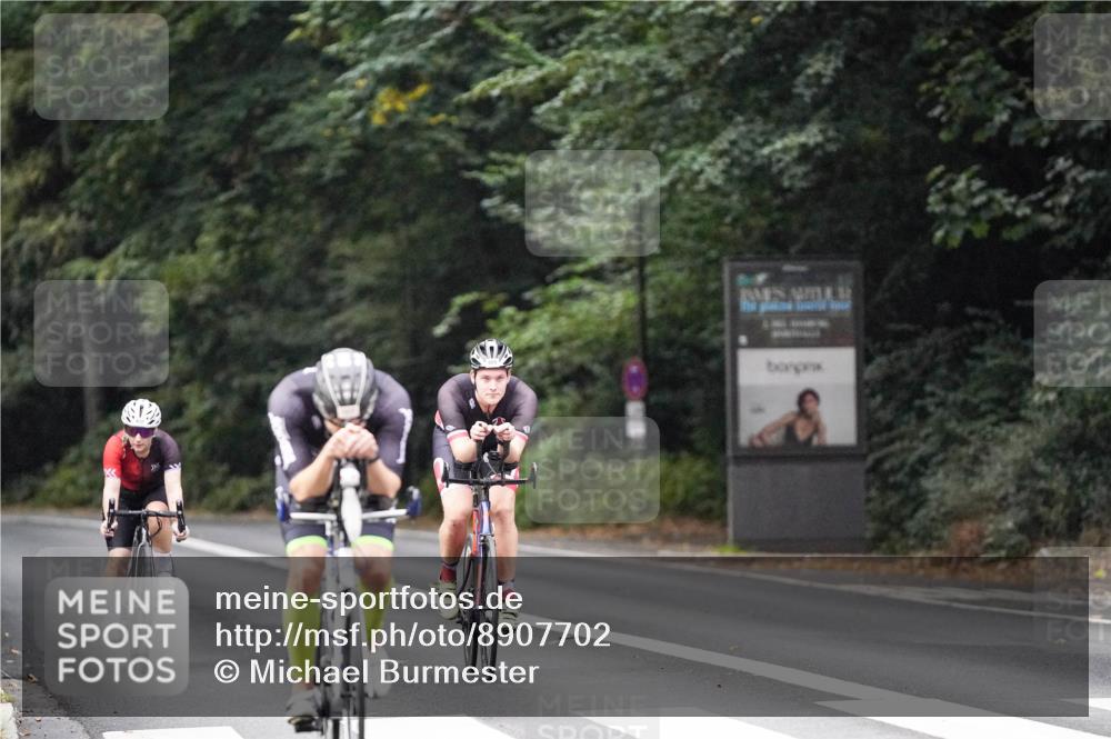 14.09.2025 - Stadtparktriathlon Michael Burmester http://msf.ph/oto/8907702 14.09.2025 09:21:40 Radfahren 365, 383, 393, 400, 450 meine-sportfotos.de