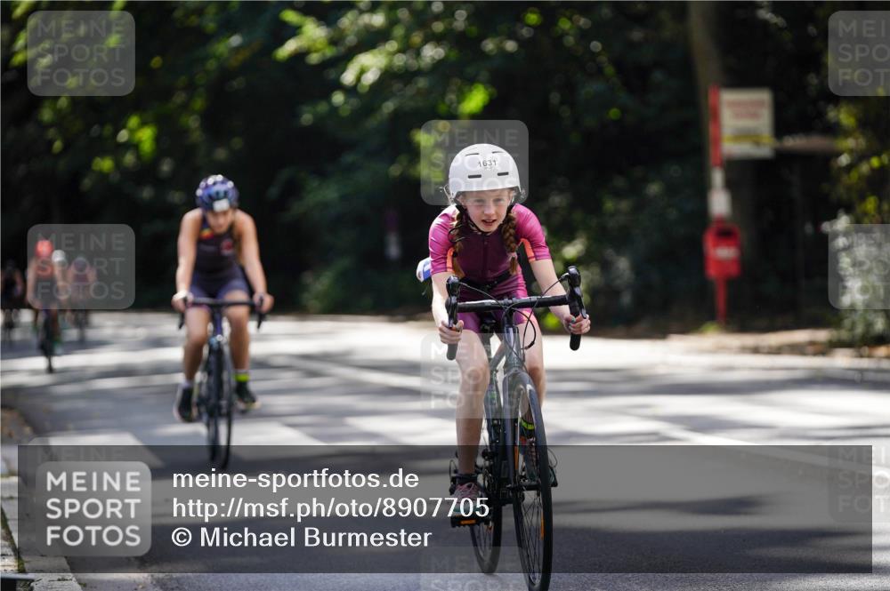 14.09.2025 - Stadtparktriathlon Michael Burmester http://msf.ph/oto/8907705 14.09.2025 13:44:56 Radfahren 1627, 1631, 1644, 1648, 1656, 1662, 1663, 1671, 1679, 1691 meine-sportfotos.de