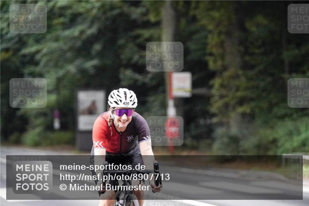 14.09.2025 - Stadtparktriathlon Michael Burmester http://msf.ph/oto/8907713 14.09.2025 09:21:43 Radfahren 337, 365, 383, 400, 430, 450, 504 meine-sportfotos.de