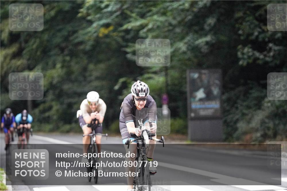14.09.2025 - Stadtparktriathlon Michael Burmester http://msf.ph/oto/8907719 14.09.2025 09:21:49 Radfahren 337, 357, 430, 458, 504 meine-sportfotos.de
