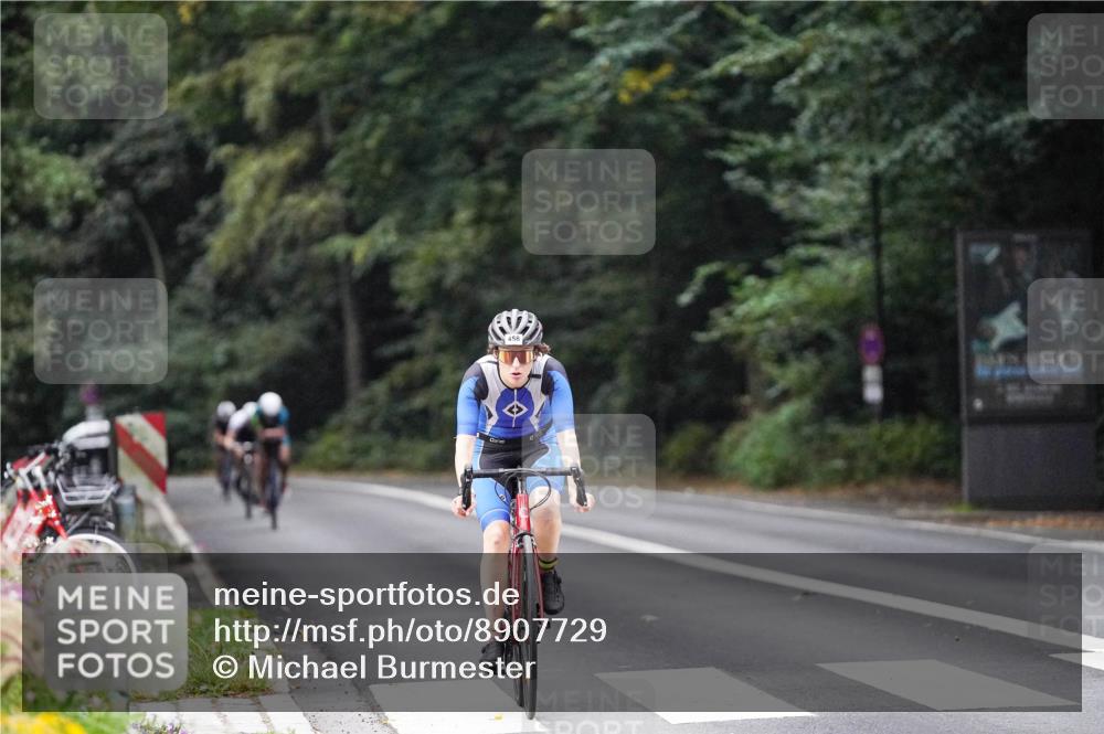 14.09.2025 - Stadtparktriathlon Michael Burmester http://msf.ph/oto/8907729 14.09.2025 09:21:53 Radfahren 337, 354, 357, 430, 451, 458, 504 meine-sportfotos.de