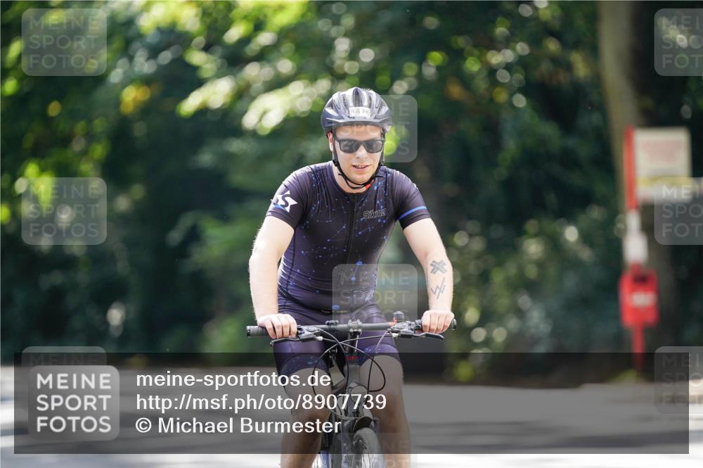 14.09.2025 - Stadtparktriathlon Michael Burmester http://msf.ph/oto/8907739 14.09.2025 13:45:12 Radfahren 1623, 1640, 1649, 1653, 1686 meine-sportfotos.de