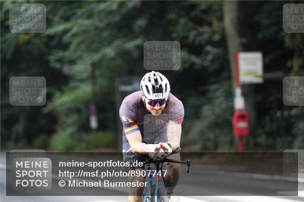 14.09.2025 - Stadtparktriathlon Michael Burmester http://msf.ph/oto/8907747 14.09.2025 09:22:00 Radfahren 354, 357, 410, 451, 458 meine-sportfotos.de