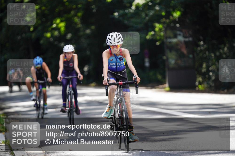 14.09.2025 - Stadtparktriathlon Michael Burmester http://msf.ph/oto/8907750 14.09.2025 13:45:16 Radfahren 1623, 1640, 1649, 1653, 1686 meine-sportfotos.de