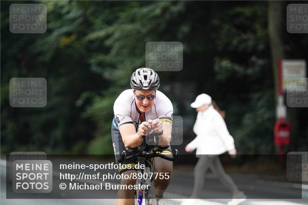 14.09.2025 - Stadtparktriathlon Michael Burmester http://msf.ph/oto/8907755 14.09.2025 09:22:06 Radfahren 410, 451 meine-sportfotos.de