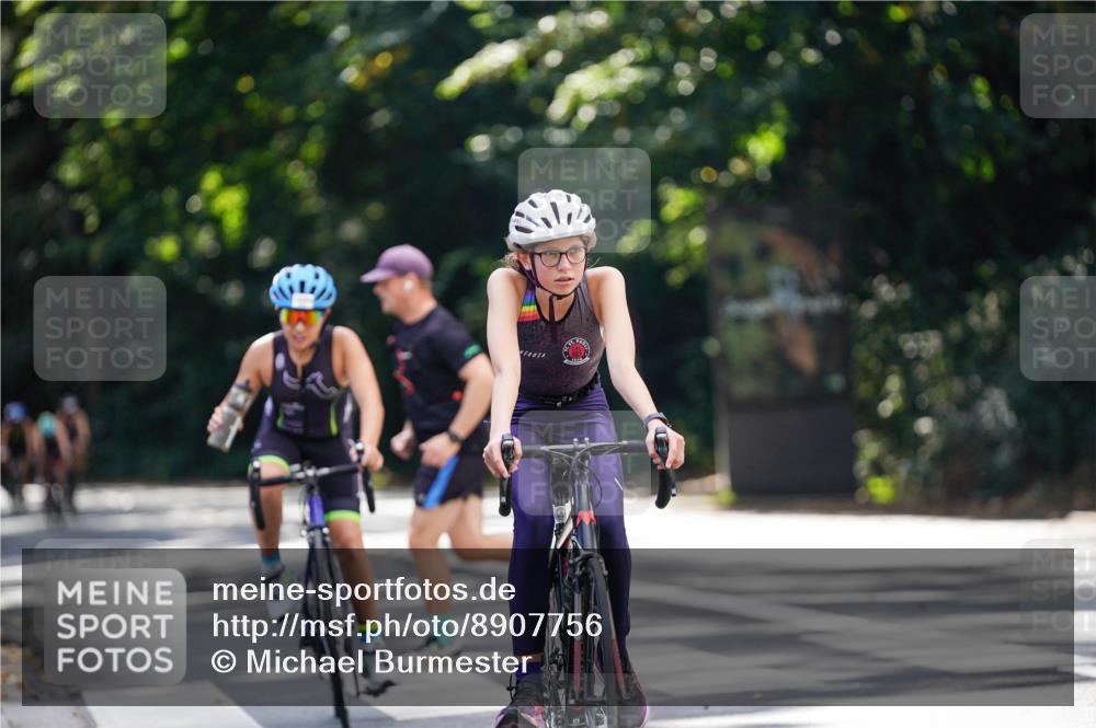 14.09.2025 - Stadtparktriathlon Michael Burmester http://msf.ph/oto/8907756 14.09.2025 13:45:17 Radfahren 1623, 1640, 1649, 1653, 1686 meine-sportfotos.de