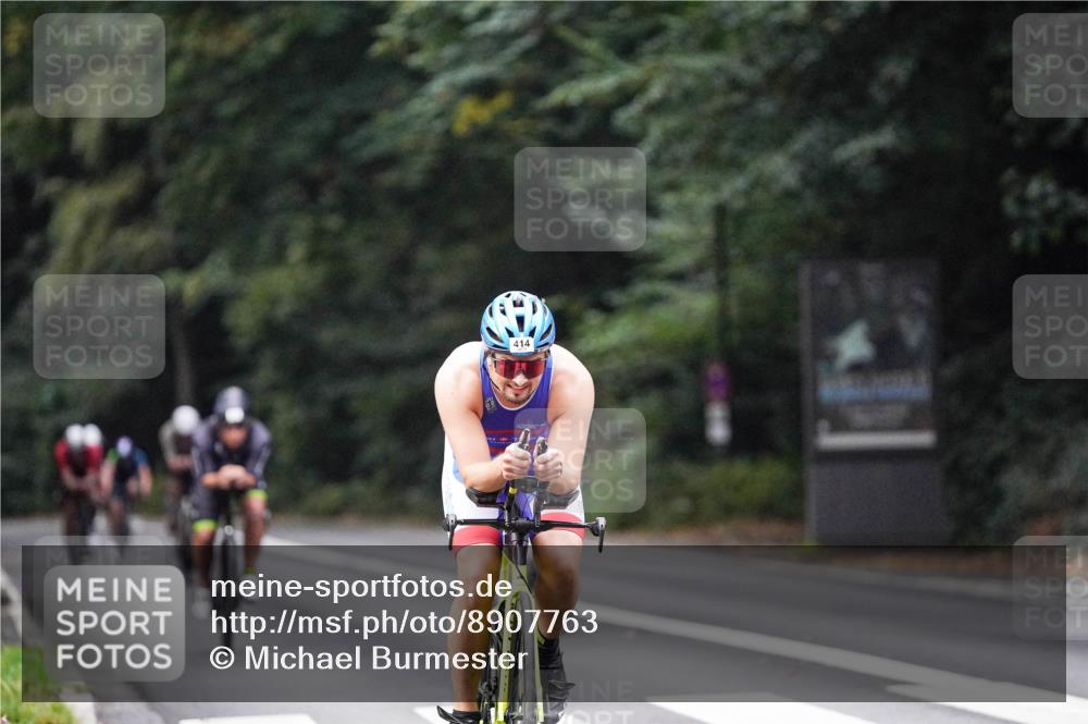 14.09.2025 - Stadtparktriathlon Michael Burmester http://msf.ph/oto/8907763 14.09.2025 09:22:15 Radfahren 311, 348, 361, 392, 398, 413, 414, 432, 487 meine-sportfotos.de
