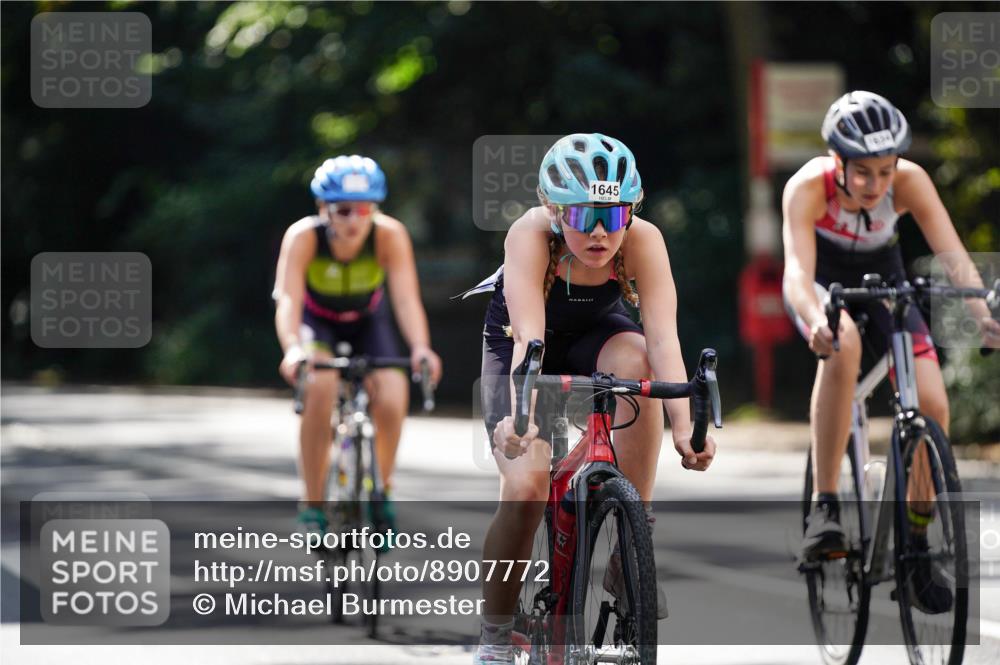 14.09.2025 - Stadtparktriathlon Michael Burmester http://msf.ph/oto/8907772 14.09.2025 13:45:26 Radfahren 1625, 1632, 1634, 1643, 1645, 1680, 1688 meine-sportfotos.de