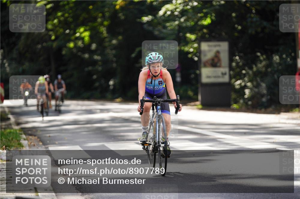 14.09.2025 - Stadtparktriathlon Michael Burmester http://msf.ph/oto/8907789 14.09.2025 13:45:34 Radfahren 1624, 1625, 1628, 1632, 1641, 1680, 1683, 1688 meine-sportfotos.de