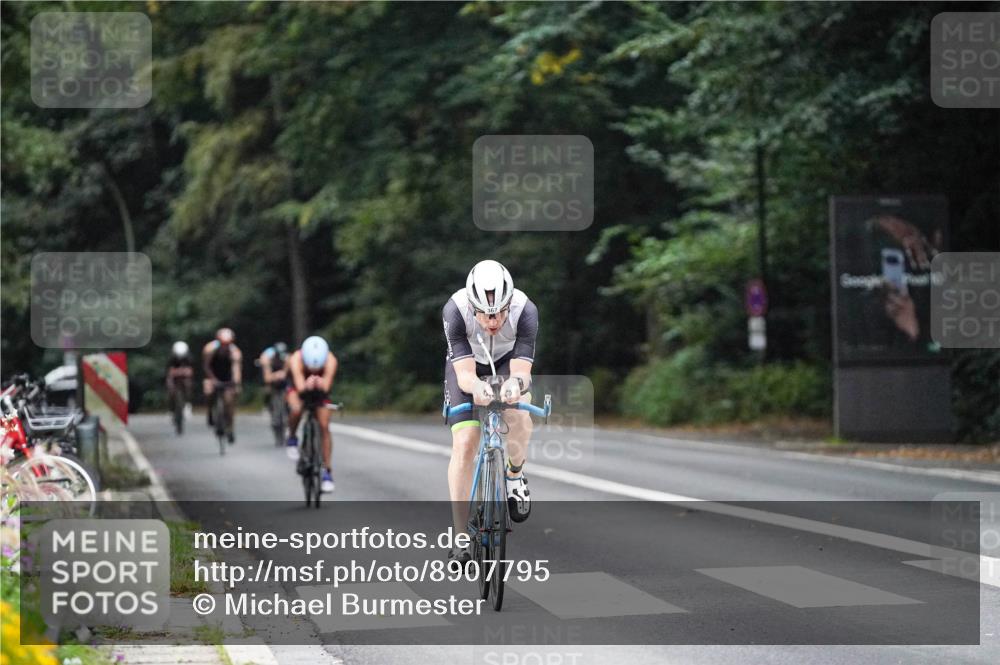 14.09.2025 - Stadtparktriathlon Michael Burmester http://msf.ph/oto/8907795 14.09.2025 09:22:28 Radfahren 367, 376, 398, 418, 435, 437, 466 meine-sportfotos.de