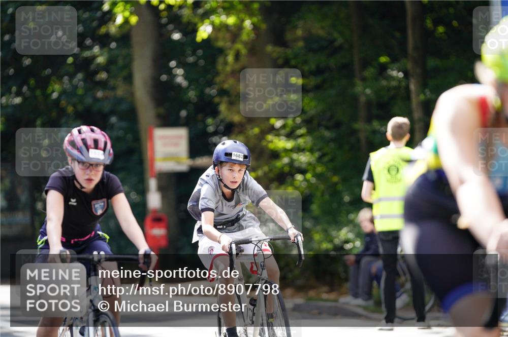 14.09.2025 - Stadtparktriathlon Michael Burmester http://msf.ph/oto/8907798 14.09.2025 13:45:39 Radfahren 1622, 1624, 1628, 1641, 1665, 1676, 1683, 1689 meine-sportfotos.de