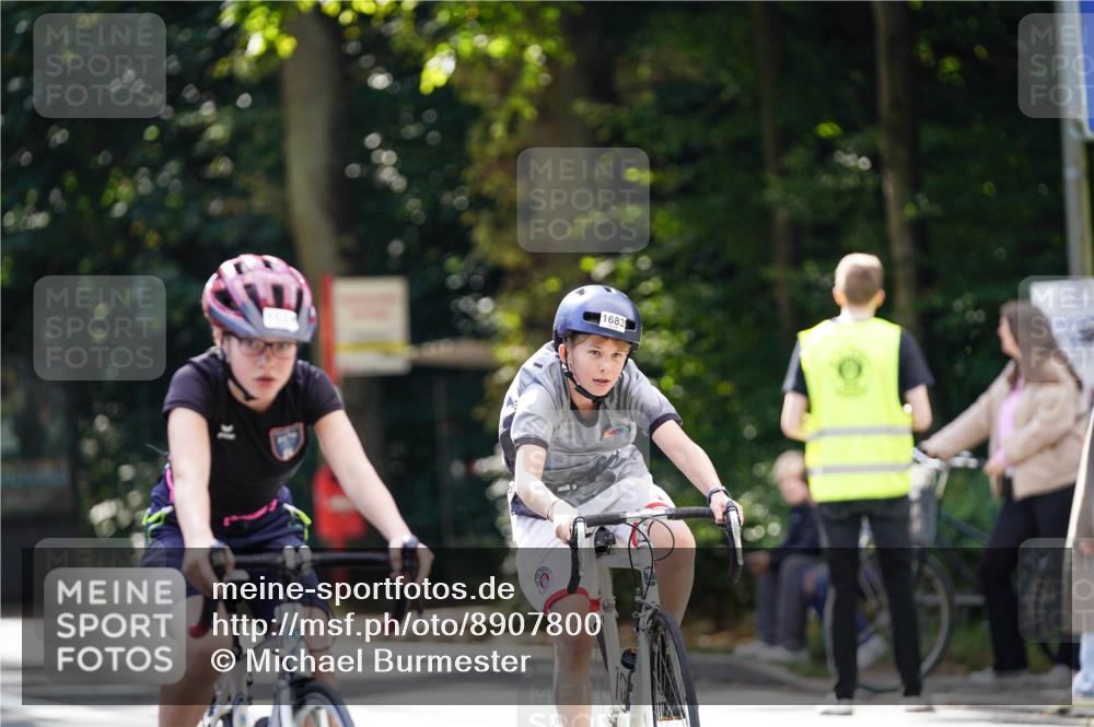 14.09.2025 - Stadtparktriathlon Michael Burmester http://msf.ph/oto/8907800 14.09.2025 13:45:40 Radfahren 1622, 1624, 1628, 1641, 1665, 1675, 1676, 1683, 1689 meine-sportfotos.de