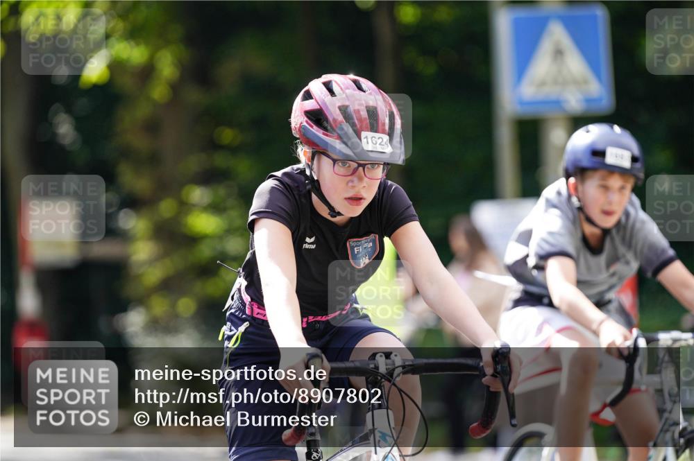 14.09.2025 - Stadtparktriathlon Michael Burmester http://msf.ph/oto/8907802 14.09.2025 13:45:40 Radfahren 1622, 1624, 1628, 1641, 1665, 1675, 1676, 1683, 1689 meine-sportfotos.de