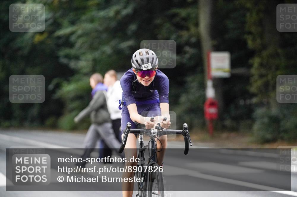14.09.2025 - Stadtparktriathlon Michael Burmester http://msf.ph/oto/8907826 14.09.2025 09:22:37 Radfahren 328, 376, 418, 435, 437 meine-sportfotos.de