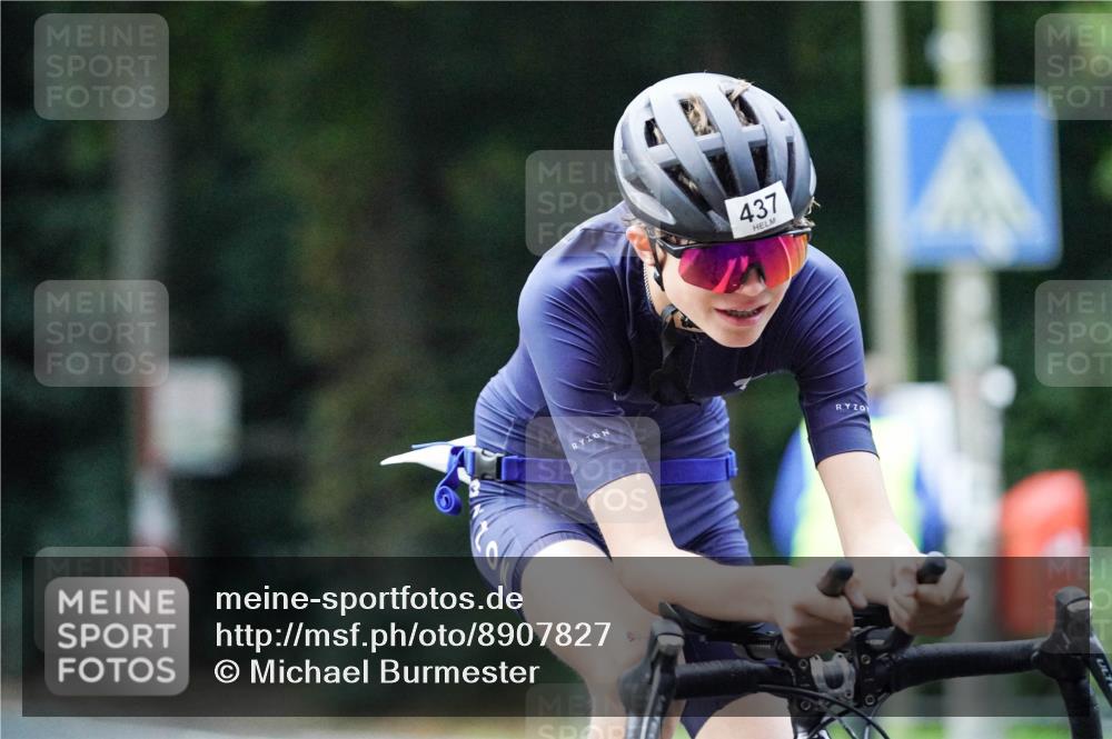 14.09.2025 - Stadtparktriathlon Michael Burmester http://msf.ph/oto/8907827 14.09.2025 09:22:37 Radfahren 328, 376, 418, 435, 437 meine-sportfotos.de