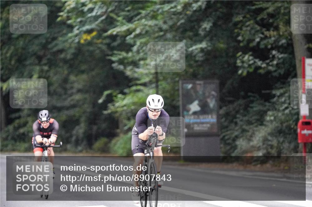 14.09.2025 - Stadtparktriathlon Michael Burmester http://msf.ph/oto/8907843 14.09.2025 09:22:59 Radfahren 303, 336, 460, 462, 478 meine-sportfotos.de
