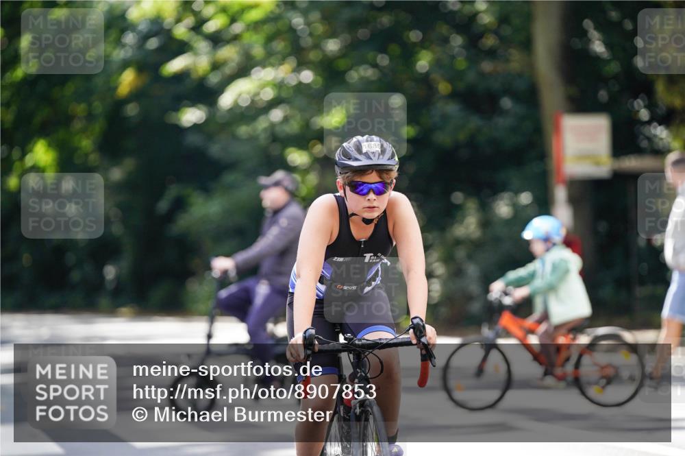 14.09.2025 - Stadtparktriathlon Michael Burmester http://msf.ph/oto/8907853 14.09.2025 13:46:15 Radfahren 1685 meine-sportfotos.de