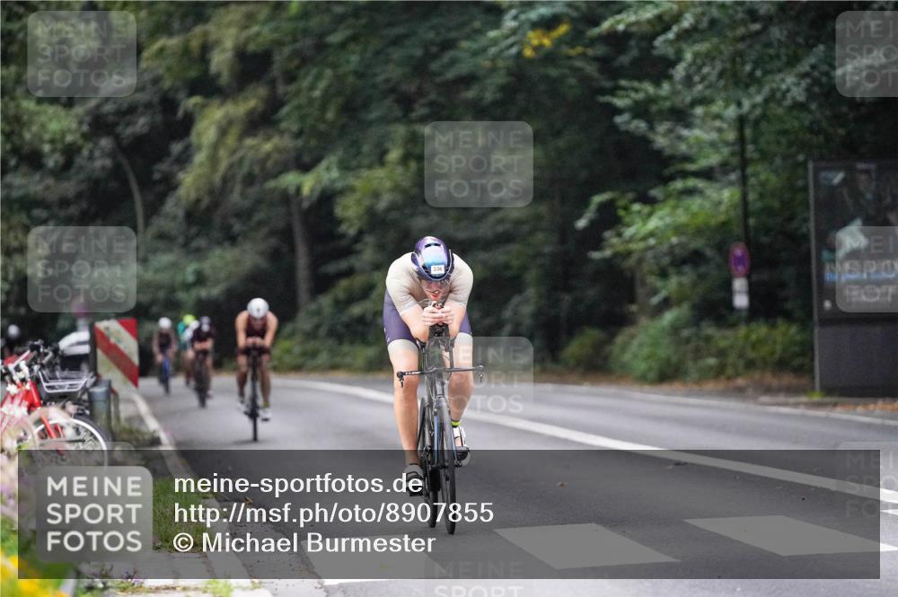 14.09.2025 - Stadtparktriathlon Michael Burmester http://msf.ph/oto/8907855 14.09.2025 09:23:01 Radfahren 303, 336, 460, 462, 478 meine-sportfotos.de