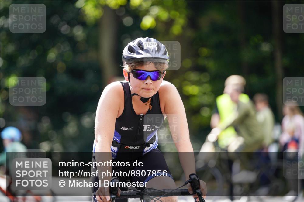 14.09.2025 - Stadtparktriathlon Michael Burmester http://msf.ph/oto/8907856 14.09.2025 13:46:16 Radfahren 1685 meine-sportfotos.de