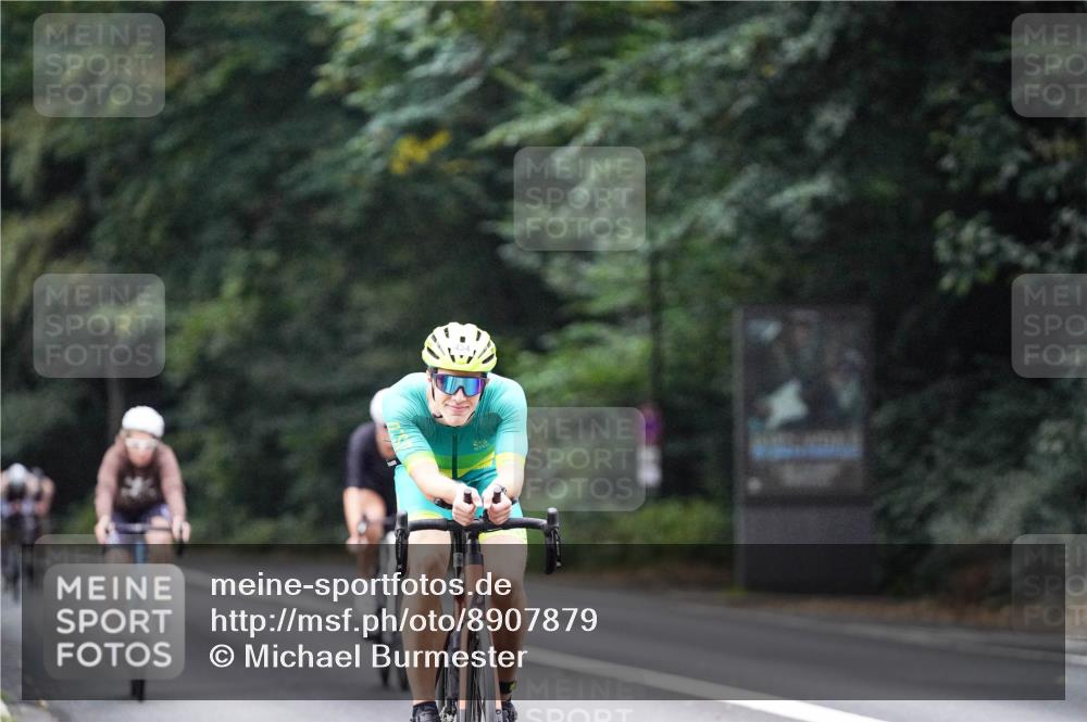 14.09.2025 - Stadtparktriathlon Michael Burmester http://msf.ph/oto/8907879 14.09.2025 09:23:11 Radfahren 312, 402, 408, 416, 434, 446, 460, 484, 501 meine-sportfotos.de