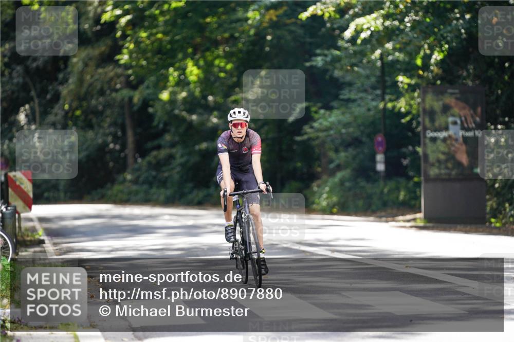 14.09.2025 - Stadtparktriathlon Michael Burmester http://msf.ph/oto/8907880 14.09.2025 13:47:38 Radfahren 1429, 1542 meine-sportfotos.de