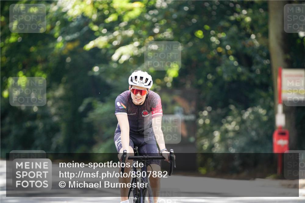 14.09.2025 - Stadtparktriathlon Michael Burmester http://msf.ph/oto/8907882 14.09.2025 13:47:40 Radfahren 1429, 1542 meine-sportfotos.de