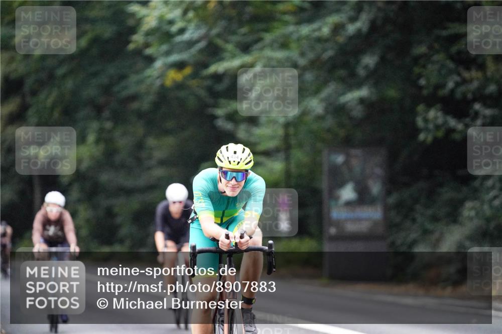 14.09.2025 - Stadtparktriathlon Michael Burmester http://msf.ph/oto/8907883 14.09.2025 09:23:11 Radfahren 312, 402, 408, 416, 434, 446, 460, 484, 501 meine-sportfotos.de