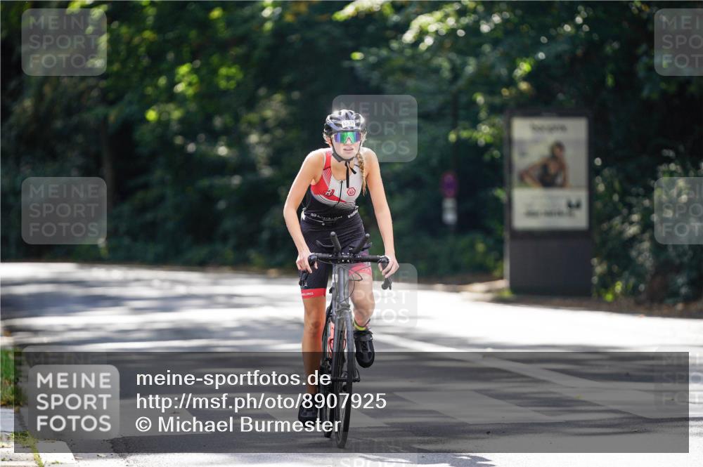 14.09.2025 - Stadtparktriathlon Michael Burmester http://msf.ph/oto/8907925 14.09.2025 13:50:11 Radfahren 1531 meine-sportfotos.de