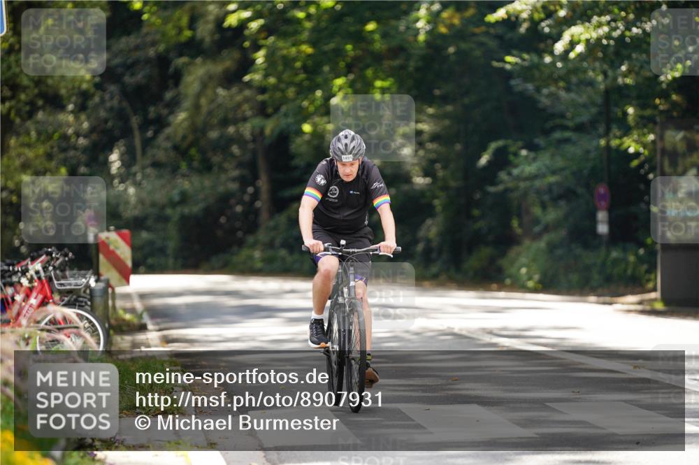 14.09.2025 - Stadtparktriathlon Michael Burmester http://msf.ph/oto/8907931 14.09.2025 13:50:30 Radfahren 1491 meine-sportfotos.de