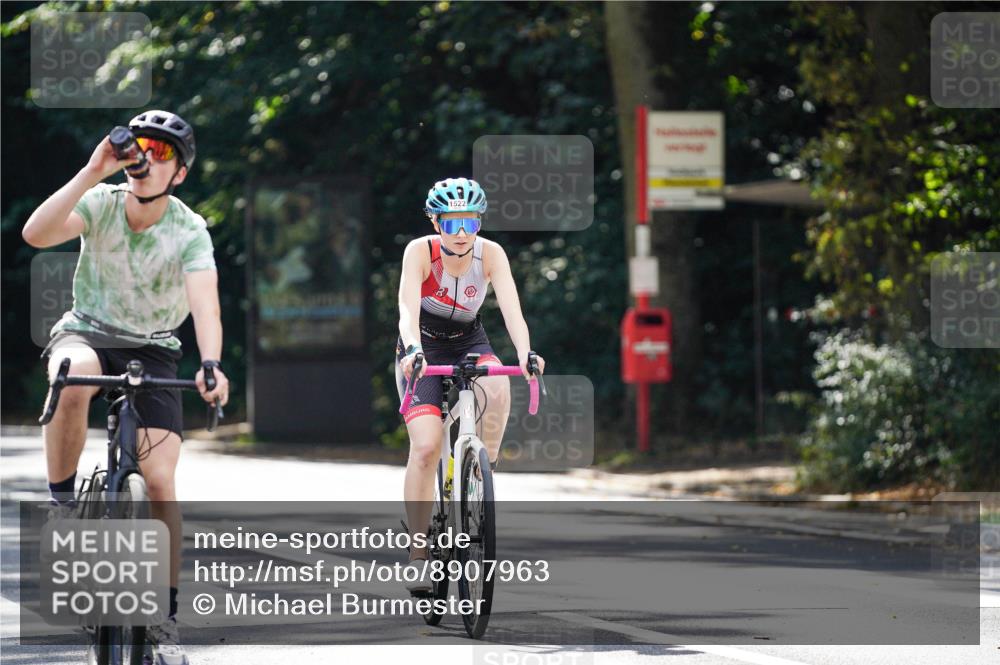 14.09.2025 - Stadtparktriathlon Michael Burmester http://msf.ph/oto/8907963 14.09.2025 13:51:41 Radfahren 1522, 1557, 1630, 1637, 1638, 1639, 1673, 1677 meine-sportfotos.de