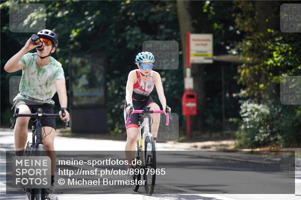 14.09.2025 - Stadtparktriathlon Michael Burmester http://msf.ph/oto/8907965 14.09.2025 13:51:41 Radfahren 1522, 1557, 1630, 1637, 1638, 1639, 1673, 1677 meine-sportfotos.de