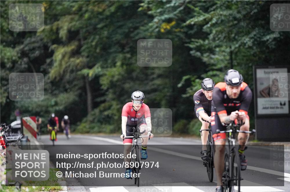 14.09.2025 - Stadtparktriathlon Michael Burmester http://msf.ph/oto/8907974 14.09.2025 09:24:30 Radfahren 317, 378, 465, 476 meine-sportfotos.de