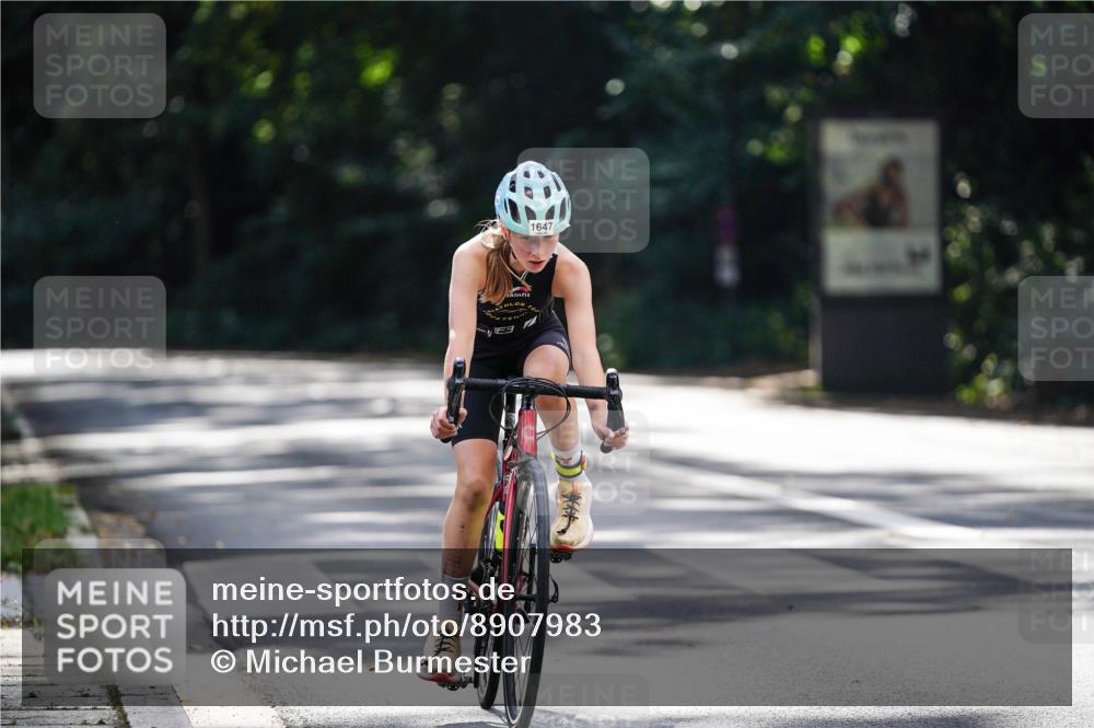 14.09.2025 - Stadtparktriathlon Michael Burmester http://msf.ph/oto/8907983 14.09.2025 13:52:02 Radfahren 1527, 1646, 1647, 1691 meine-sportfotos.de