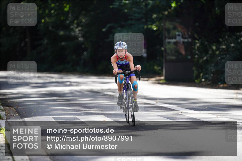 14.09.2025 - Stadtparktriathlon Michael Burmester http://msf.ph/oto/8907991 14.09.2025 13:52:16 Radfahren 1678 meine-sportfotos.de