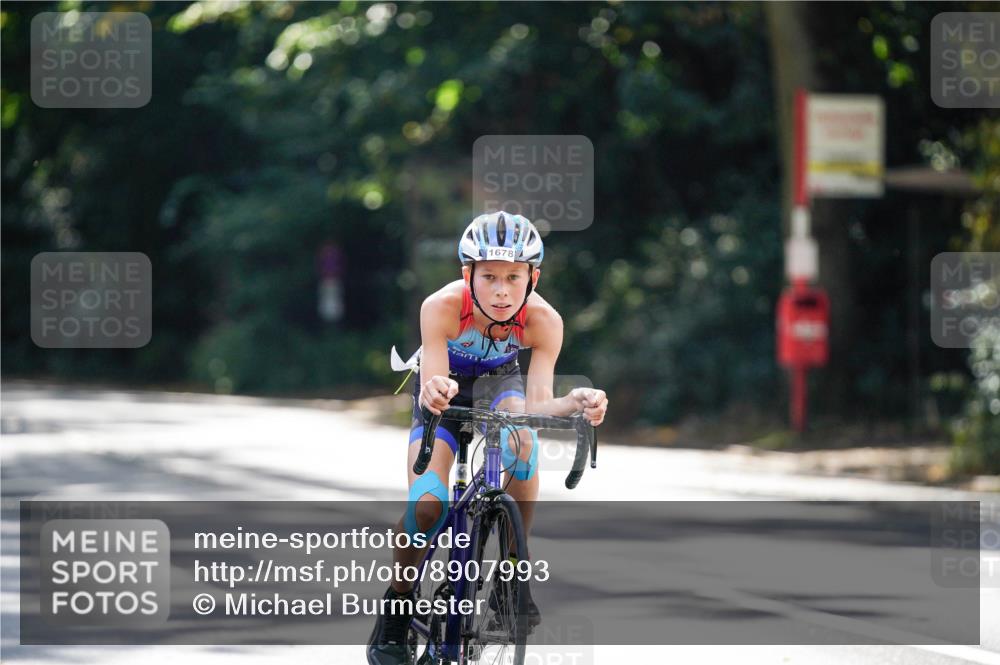 14.09.2025 - Stadtparktriathlon Michael Burmester http://msf.ph/oto/8907993 14.09.2025 13:52:16 Radfahren 1678 meine-sportfotos.de