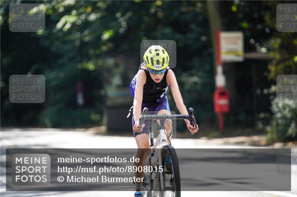 14.09.2025 - Stadtparktriathlon Michael Burmester http://msf.ph/oto/8908015 14.09.2025 13:52:37 Radfahren 1534, 1553, 1650, 1661, 1662, 1663 meine-sportfotos.de