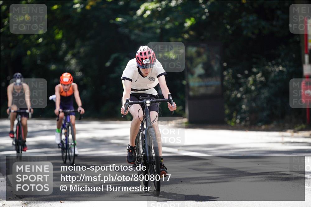 14.09.2025 - Stadtparktriathlon Michael Burmester http://msf.ph/oto/8908017 14.09.2025 13:52:39 Radfahren 1534, 1553, 1650, 1661, 1662, 1663 meine-sportfotos.de