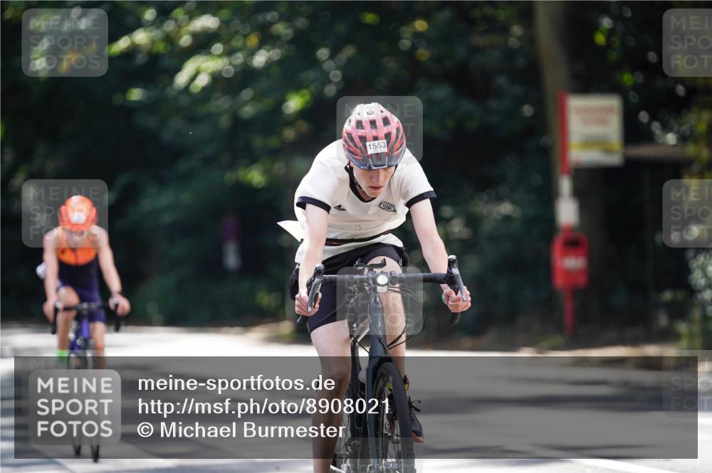 14.09.2025 - Stadtparktriathlon Michael Burmester http://msf.ph/oto/8908021 14.09.2025 13:52:40 Radfahren 1534, 1553, 1650, 1661, 1662, 1663 meine-sportfotos.de