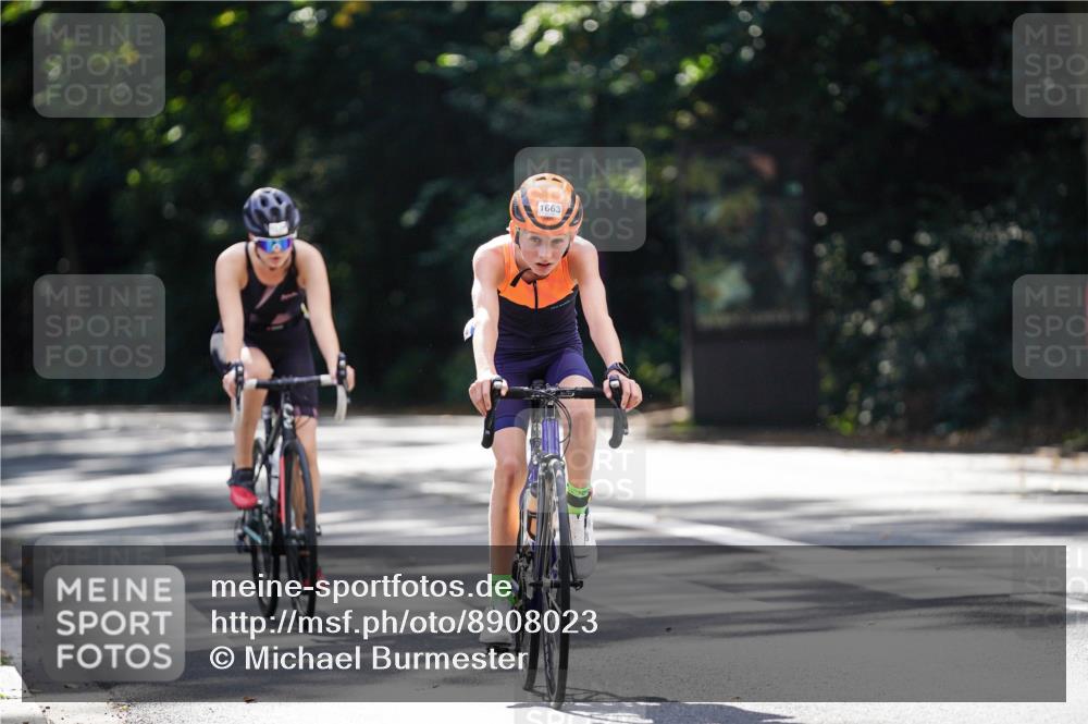 14.09.2025 - Stadtparktriathlon Michael Burmester http://msf.ph/oto/8908023 14.09.2025 13:52:40 Radfahren 1534, 1553, 1650, 1661, 1662, 1663 meine-sportfotos.de