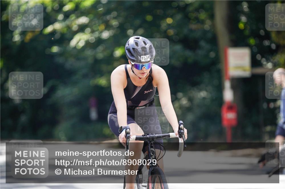 14.09.2025 - Stadtparktriathlon Michael Burmester http://msf.ph/oto/8908029 14.09.2025 13:52:42 Radfahren 1534, 1553, 1650, 1662, 1663 meine-sportfotos.de