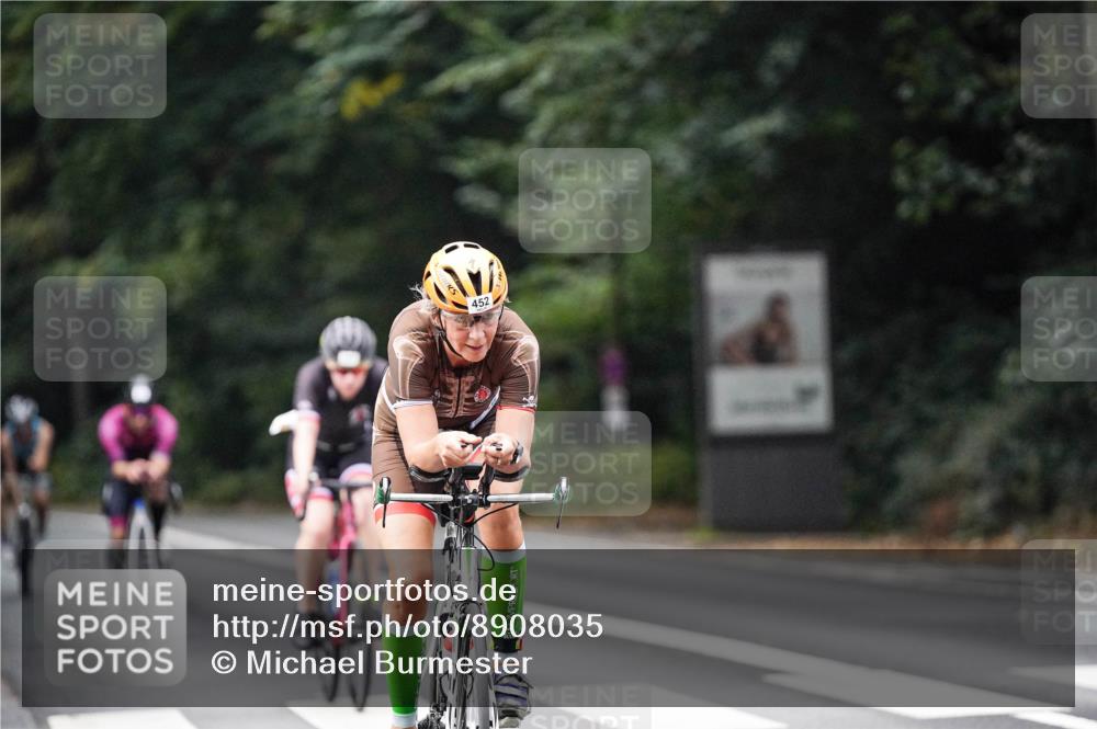 14.09.2025 - Stadtparktriathlon Michael Burmester http://msf.ph/oto/8908035 14.09.2025 09:25:28 Radfahren 316, 322, 422, 425, 431, 452, 475, 499 meine-sportfotos.de
